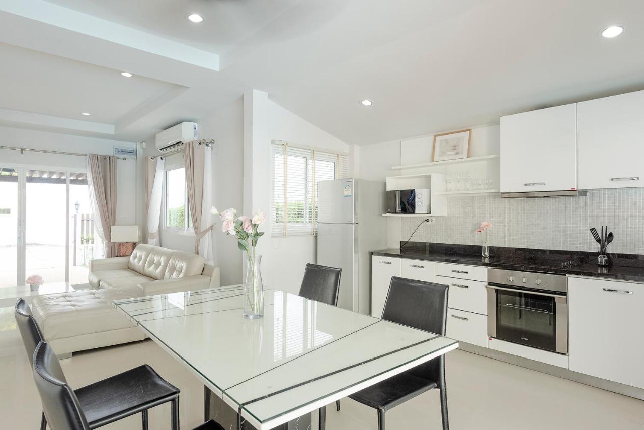Baan Promphun Pool Villa By Bv Si Sunthon Екстер'єр фото